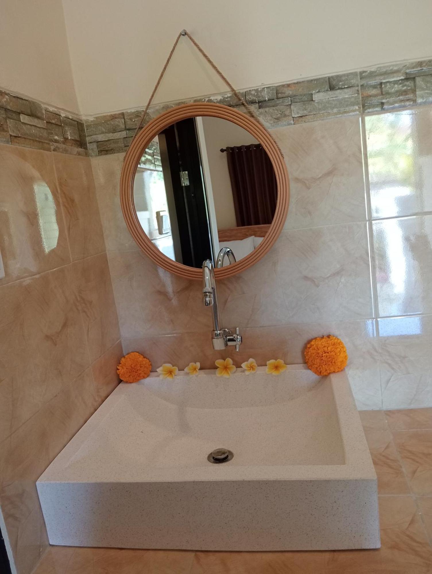 Prayoga Homestay Унгасан Экстерьер фото